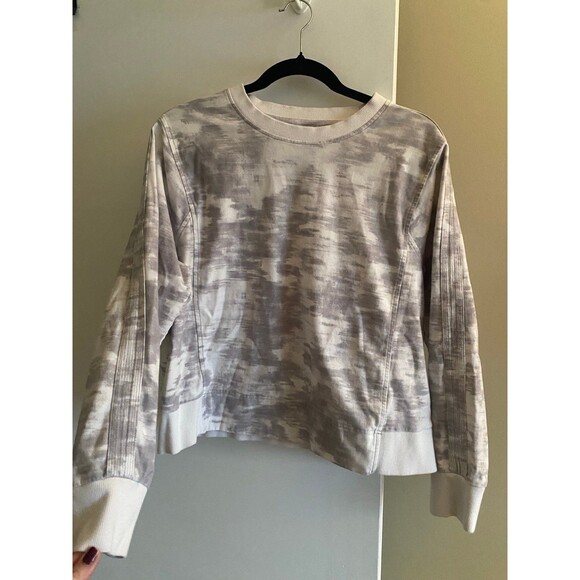Athleta Farallon Tie-dye Print Crewneck Sweatshirt Gray White Size Large EUC - Picture 6 of 12